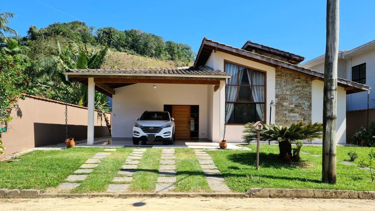Linda Casa Em Ubatuba Condominio Fechado Екстер'єр фото